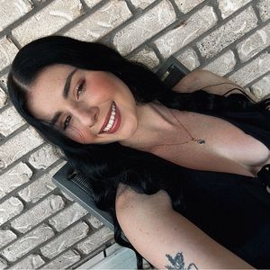 Meet your Posher, Tayla